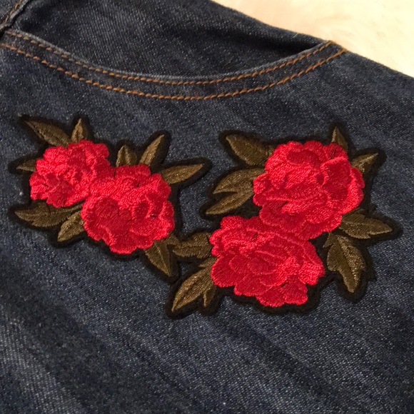 🎊HP🎊 Forever 21 Floral Denim Skirt - Picture 4 of 8